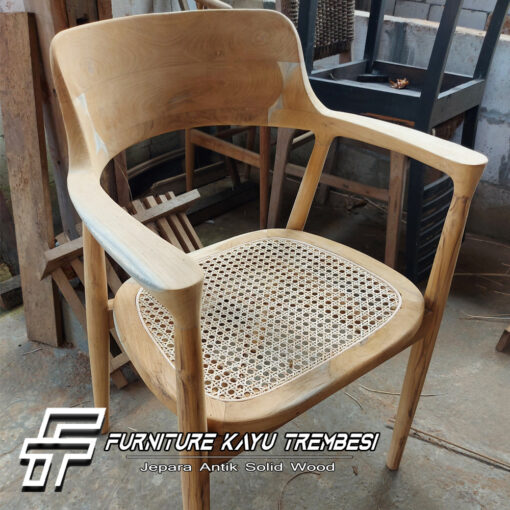 Kursi Cafe Jati Jepara Model Hirosima FT-41