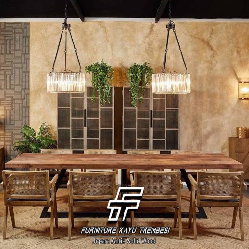 Meja Makan Kayu Solid Jati Rustic Industrial Model FT-189