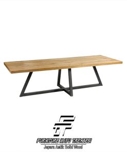 Meja Makan Kayu Solid Jati Rustic Industrial Model FT-189.1