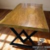 Meja Kayu Solid